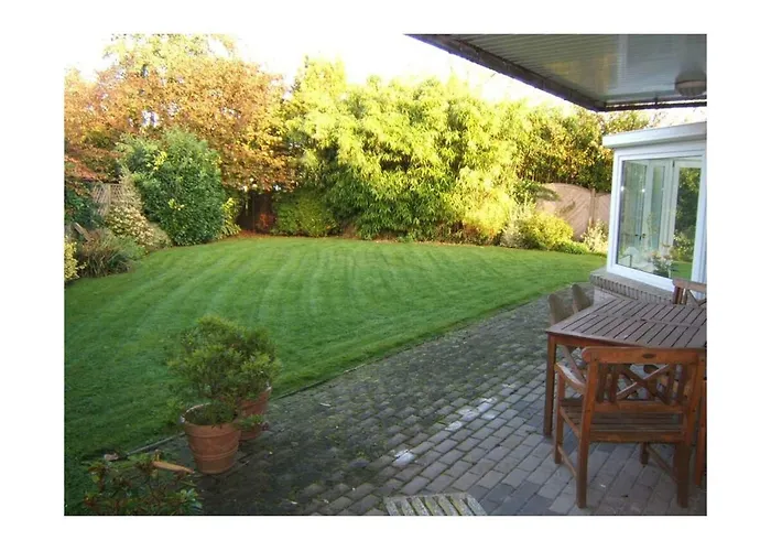 Heinrich Tiarksstrasse 36 *